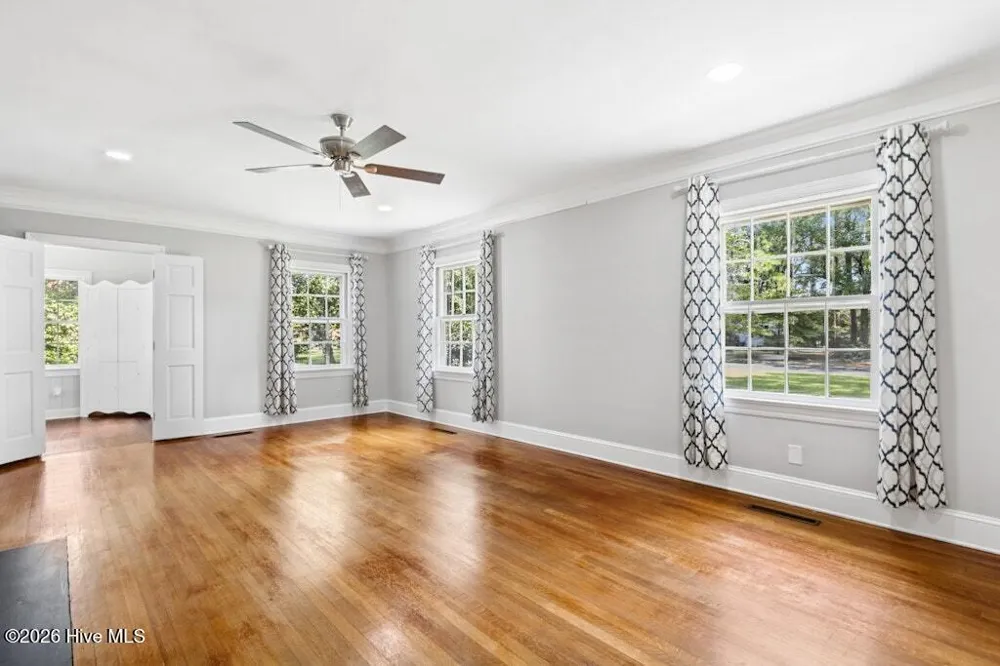 1106 S 1st Street Smithfield, NC 27577