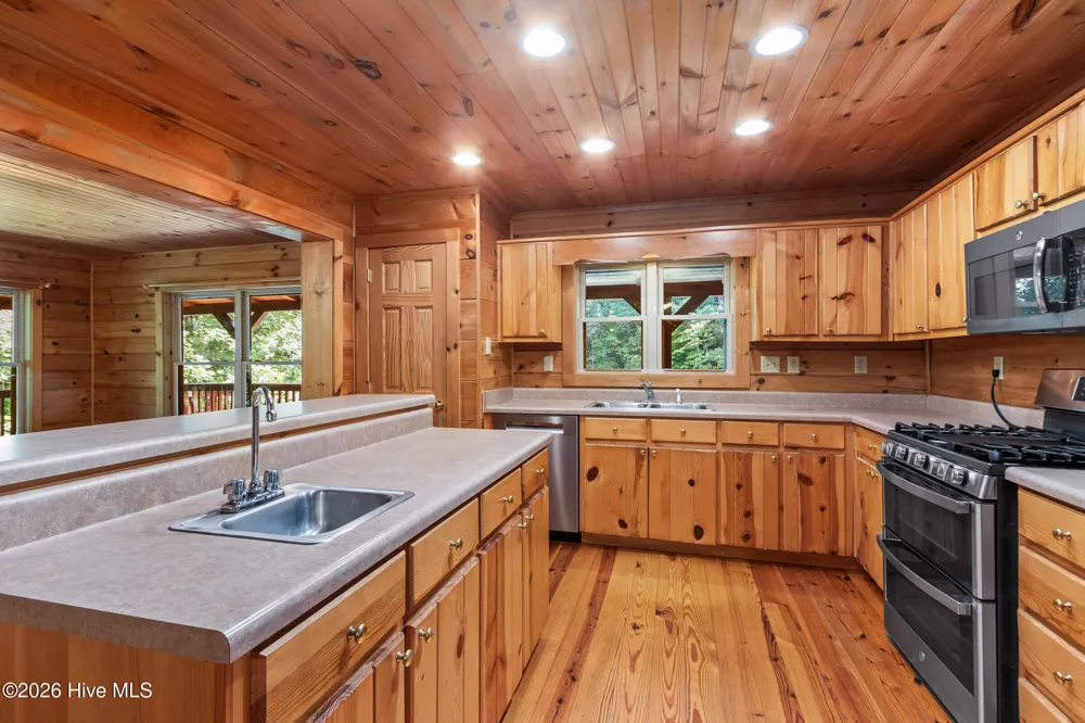 960 Ogreeta Road Murphy, NC 28906