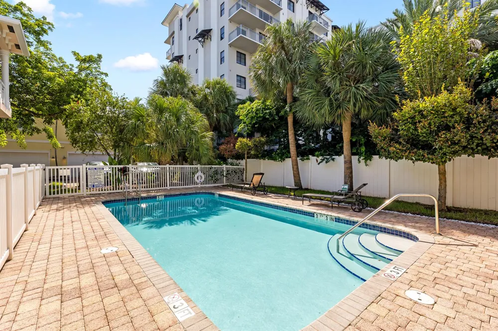 29 NE 24TH AVENUE #29 Pompano Beach, FL 33062
