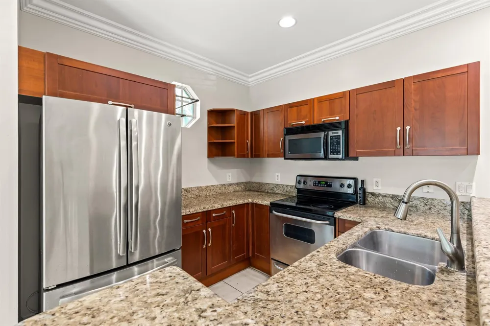 29 NE 24TH AVENUE #29 Pompano Beach, FL 33062