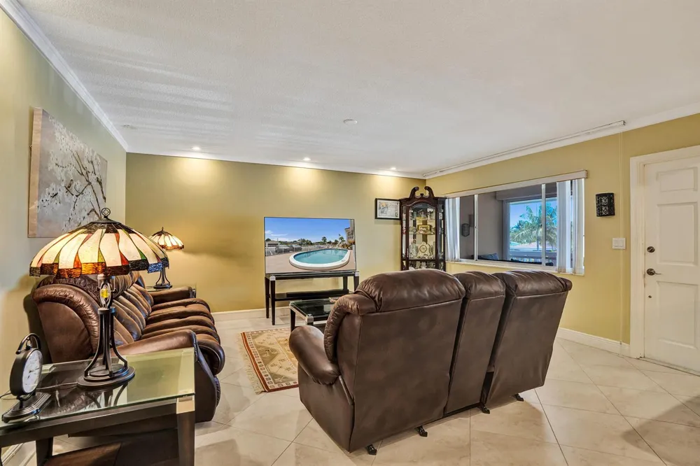 2121 NE 68TH STREET #202 Fort Lauderdale, FL 33308