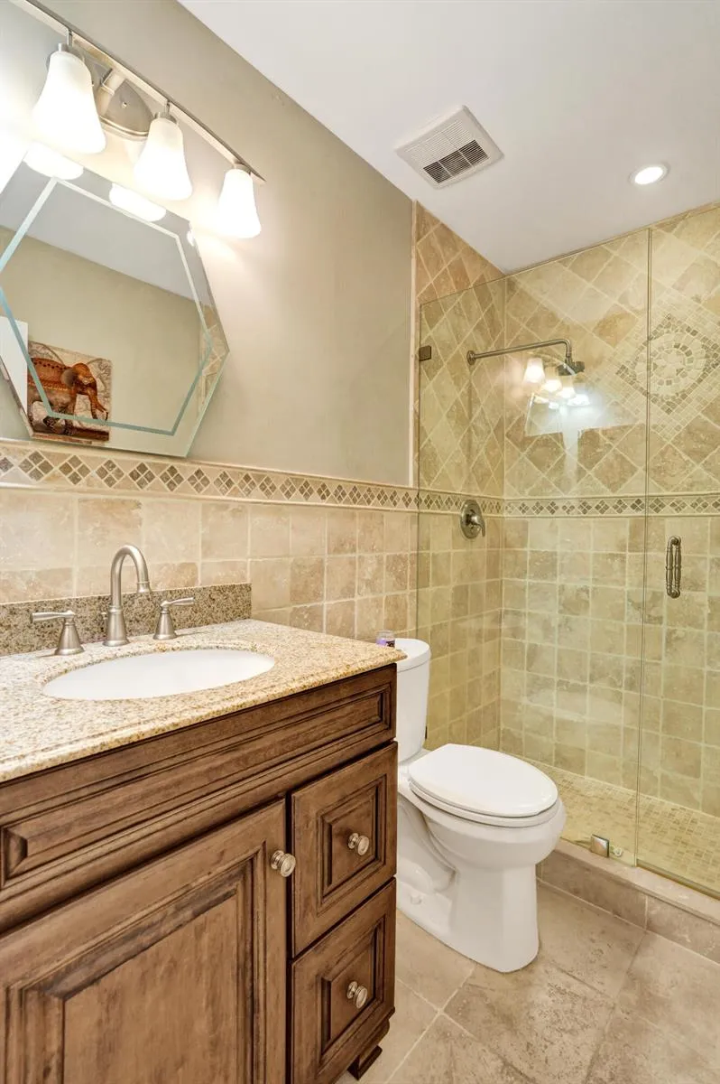 2121 NE 68TH STREET #202 Fort Lauderdale, FL 33308