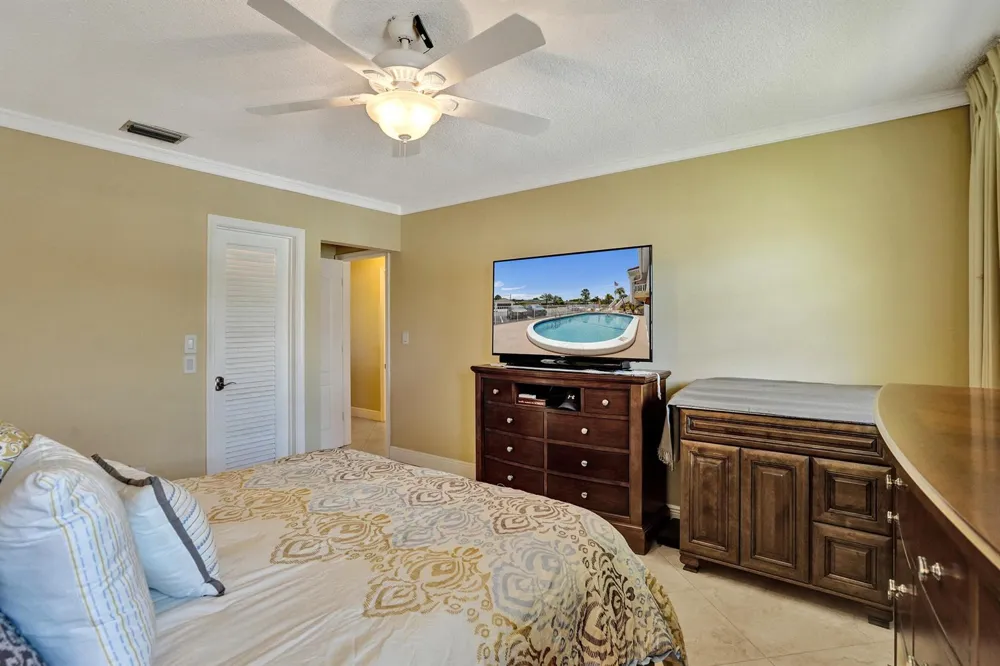 2121 NE 68TH STREET #202 Fort Lauderdale, FL 33308