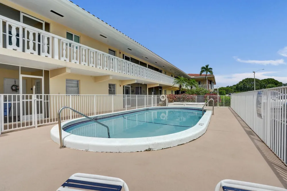2121 NE 68TH STREET #202 Fort Lauderdale, FL 33308