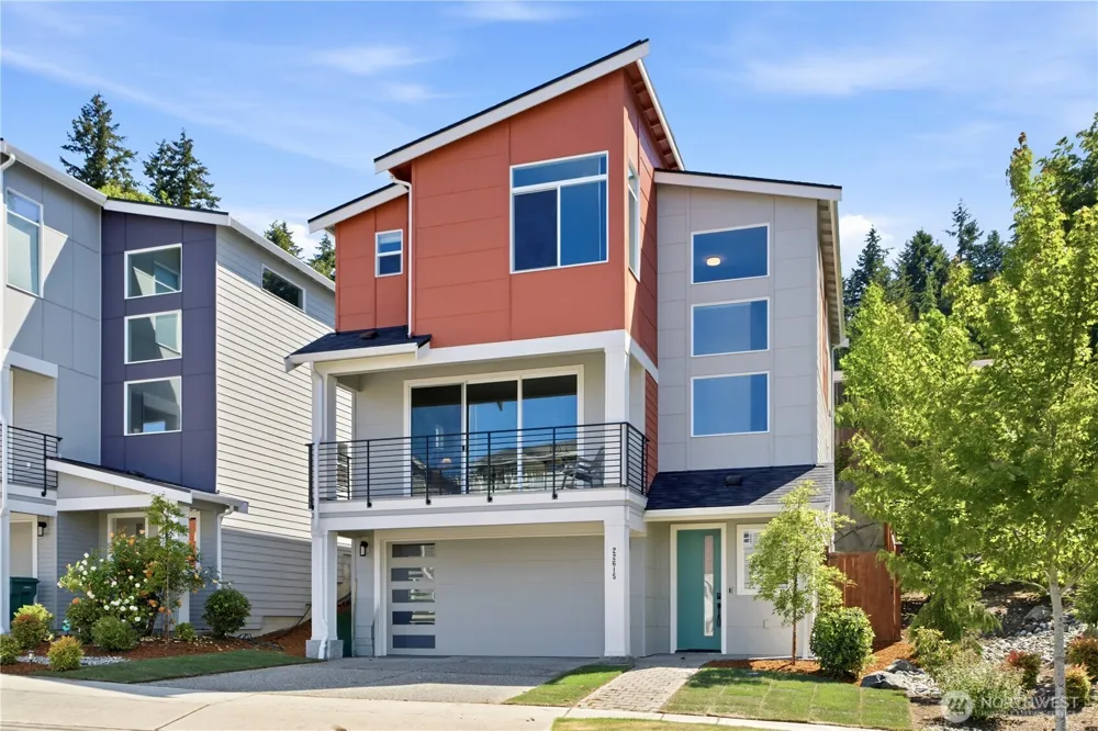 22615 69th Place W Mountlake Terrace, WA 98043