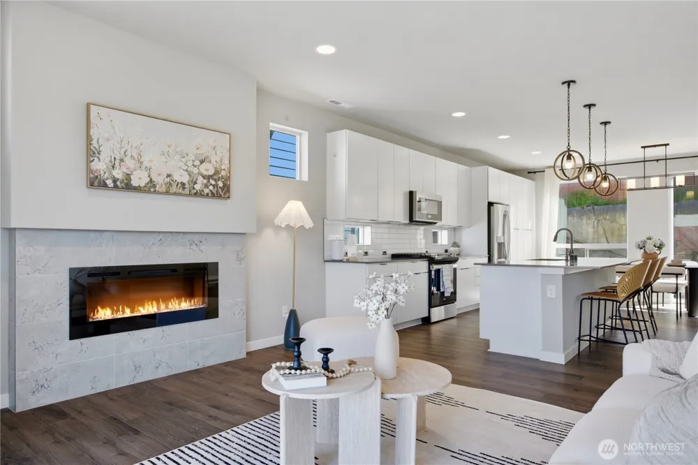 22615 69th Place W Mountlake Terrace, WA 98043