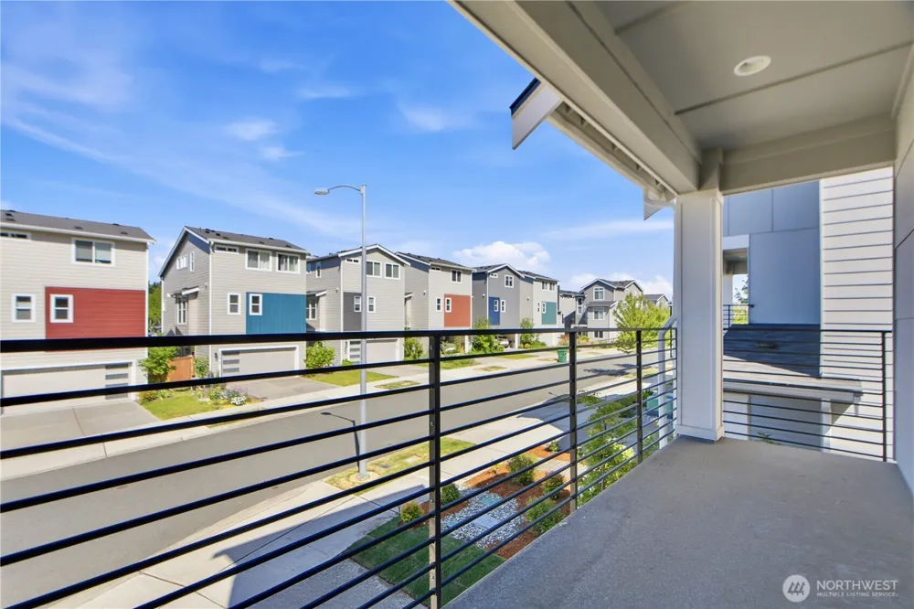 22615 69th Place W Mountlake Terrace, WA 98043
