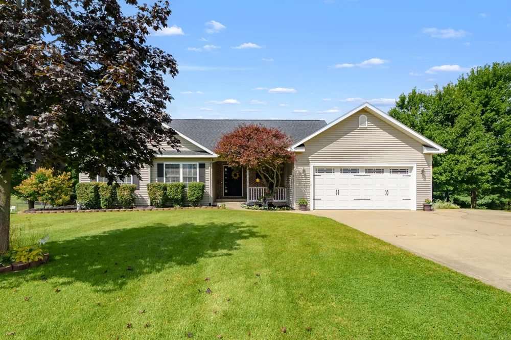 53015 Meadow View Lane Antwerp Township, MI 49079