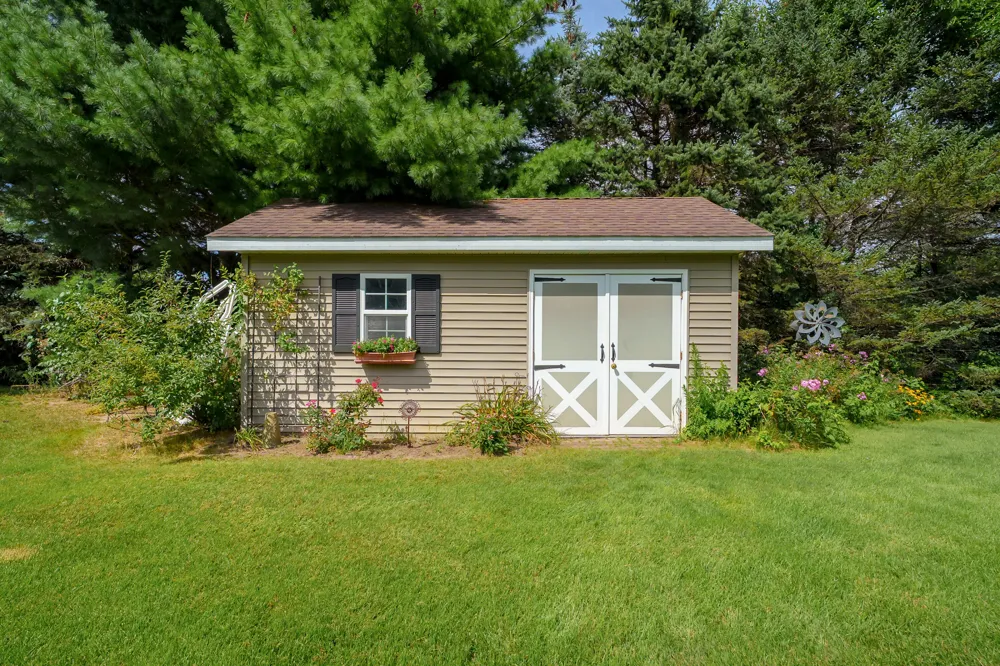 53015 Meadow View Lane Antwerp Township, MI 49079