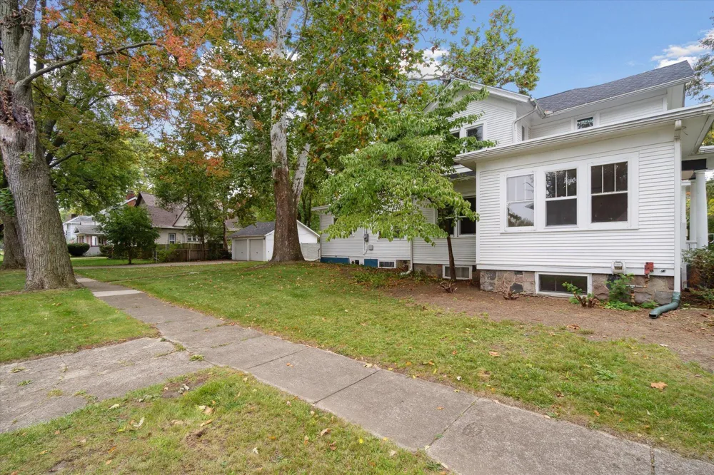 901 W Franklin Street Jackson City, MI 49203