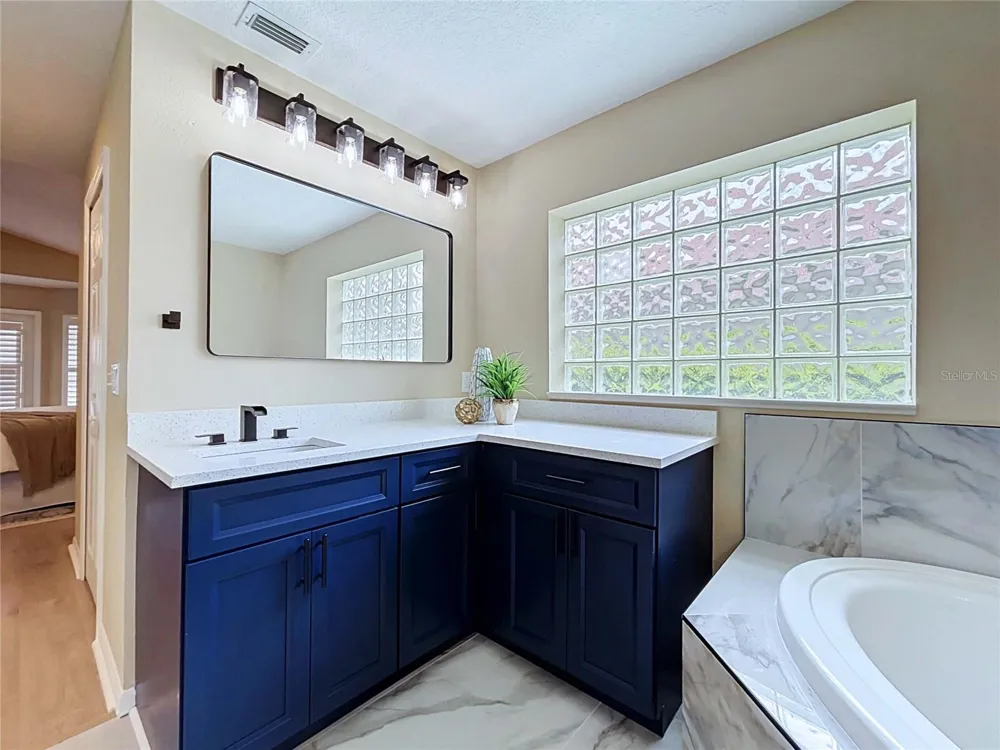 7703 BRITISH OPEN WAY Bradenton, FL 34202