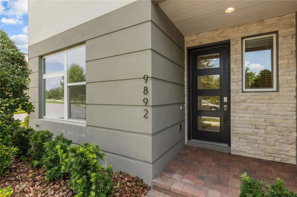 9892 BUCKLOW HILL DRIVE Orlando, FL 32832