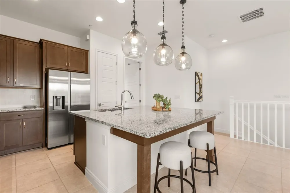 9892 BUCKLOW HILL DRIVE Orlando, FL 32832