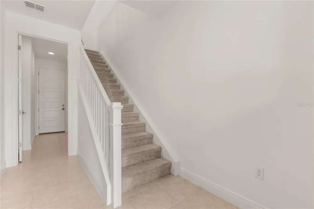9892 BUCKLOW HILL DRIVE Orlando, FL 32832