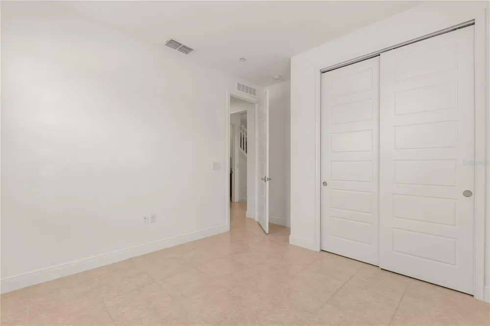 9892 BUCKLOW HILL DRIVE Orlando, FL 32832