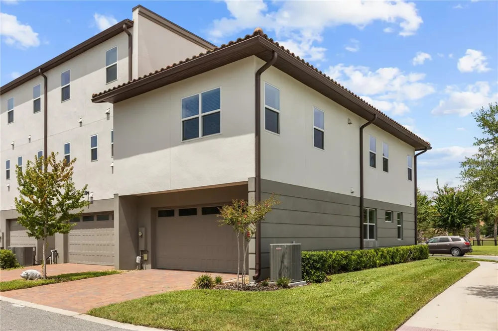 9892 BUCKLOW HILL DRIVE Orlando, FL 32832