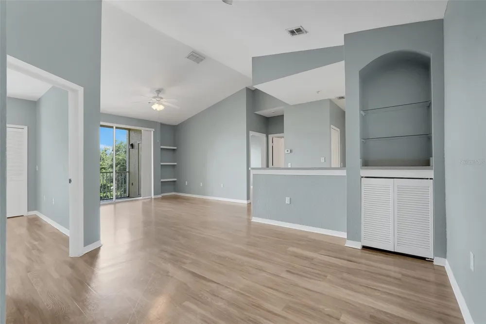 1150 LAKE SHADOW CIRCLE #3305 Maitland, FL 32751