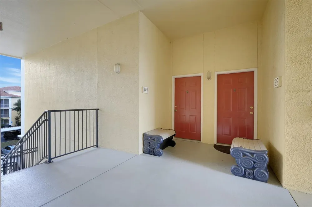1150 LAKE SHADOW CIRCLE #3305 Maitland, FL 32751