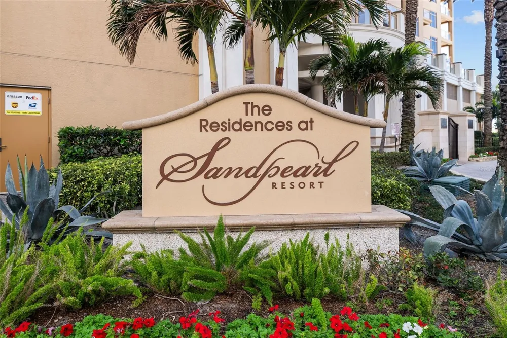 470 MANDALAY AVENUE #303 Clearwater, FL 33767