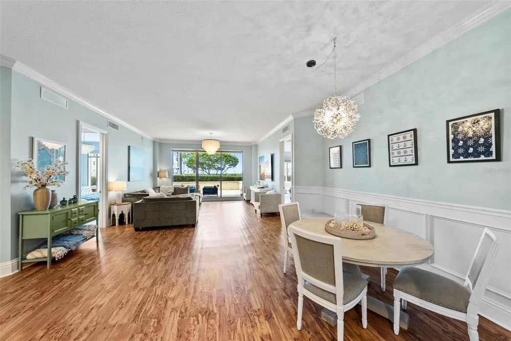 470 MANDALAY AVENUE #303 Clearwater, FL 33767