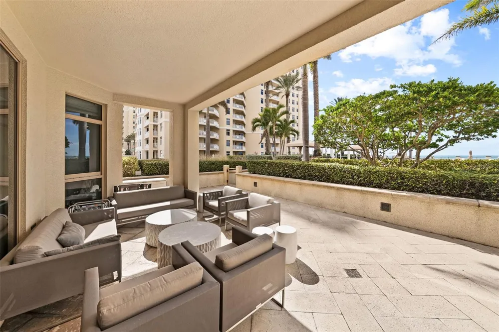 470 MANDALAY AVENUE #303 Clearwater, FL 33767