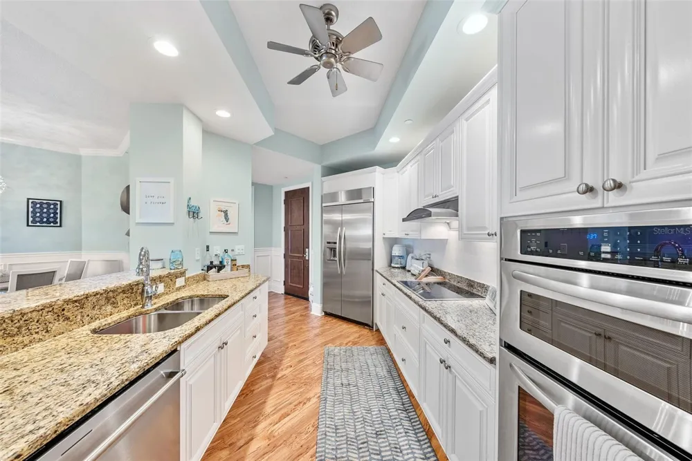 470 MANDALAY AVENUE #303 Clearwater, FL 33767