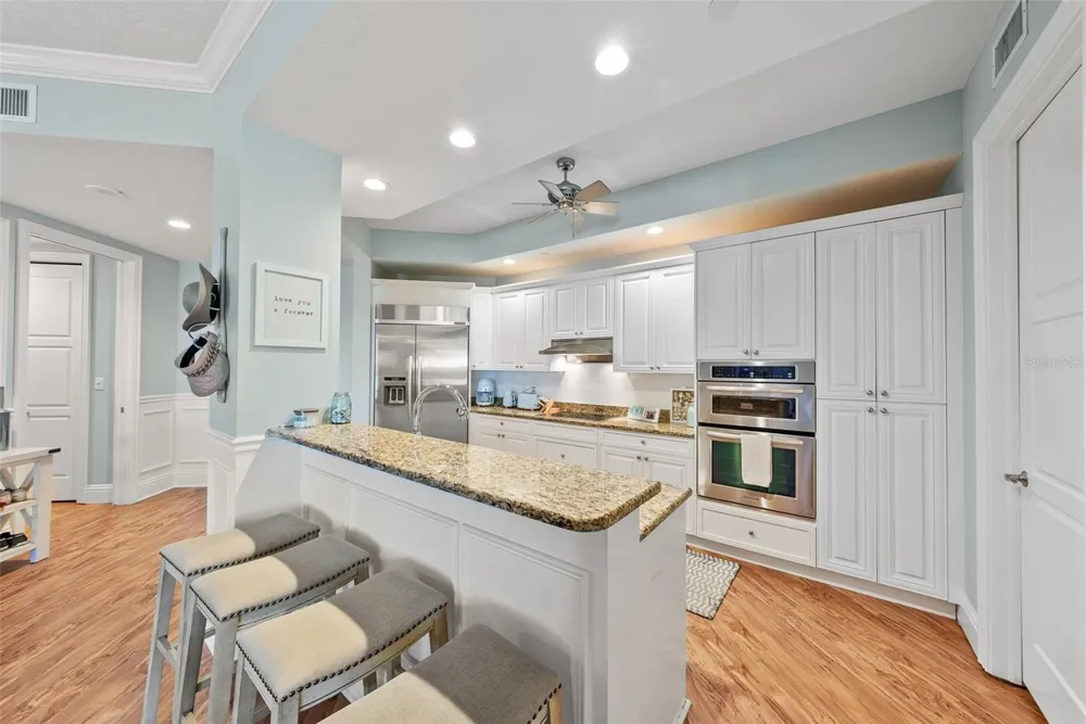 470 MANDALAY AVENUE #303 Clearwater, FL 33767