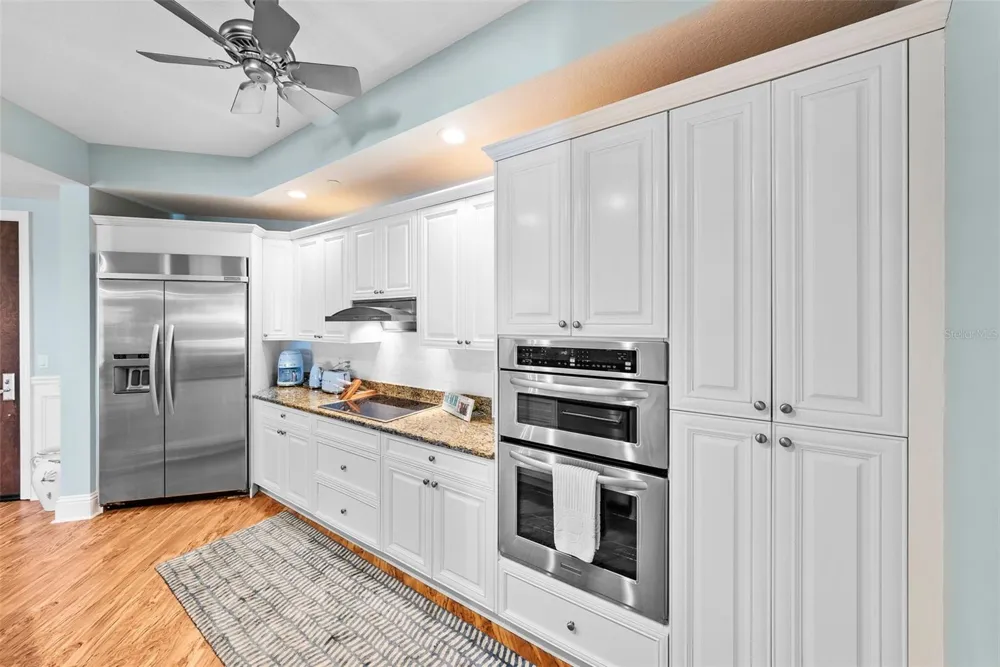 470 MANDALAY AVENUE #303 Clearwater, FL 33767