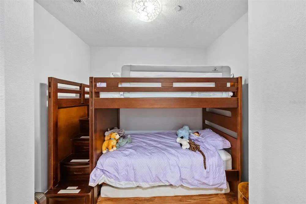 470 MANDALAY AVENUE #303 Clearwater, FL 33767