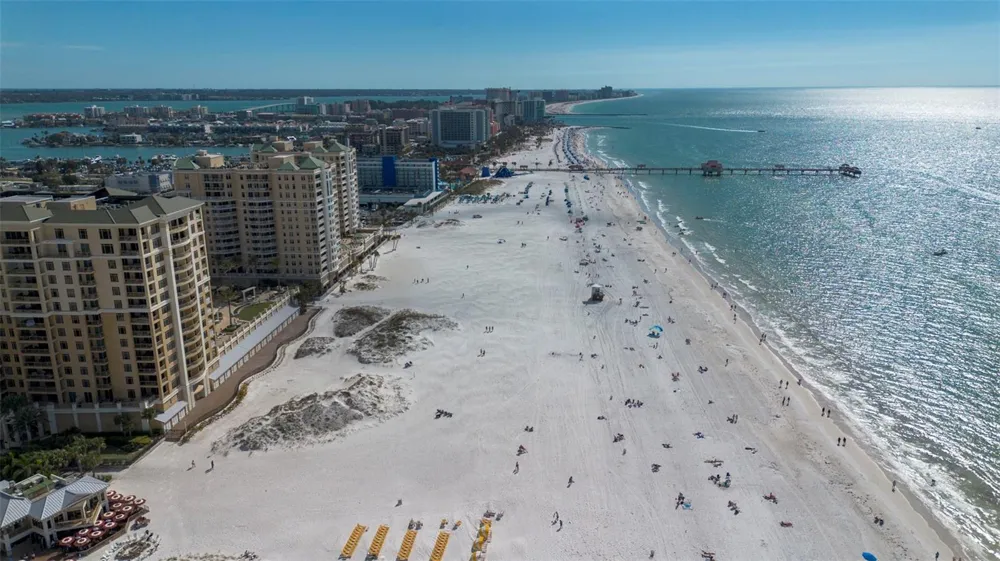 470 MANDALAY AVENUE #303 Clearwater, FL 33767