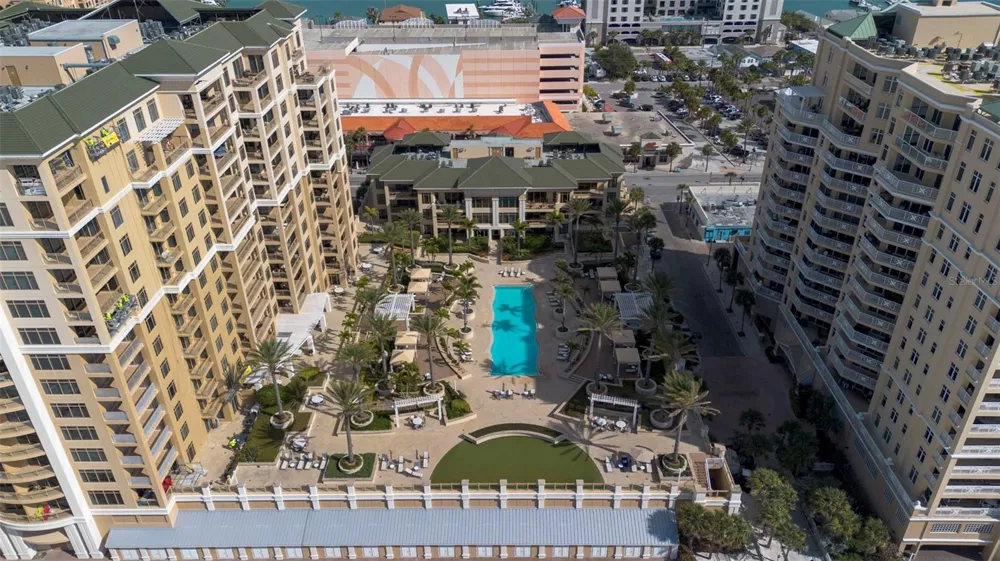 470 MANDALAY AVENUE #303 Clearwater, FL 33767