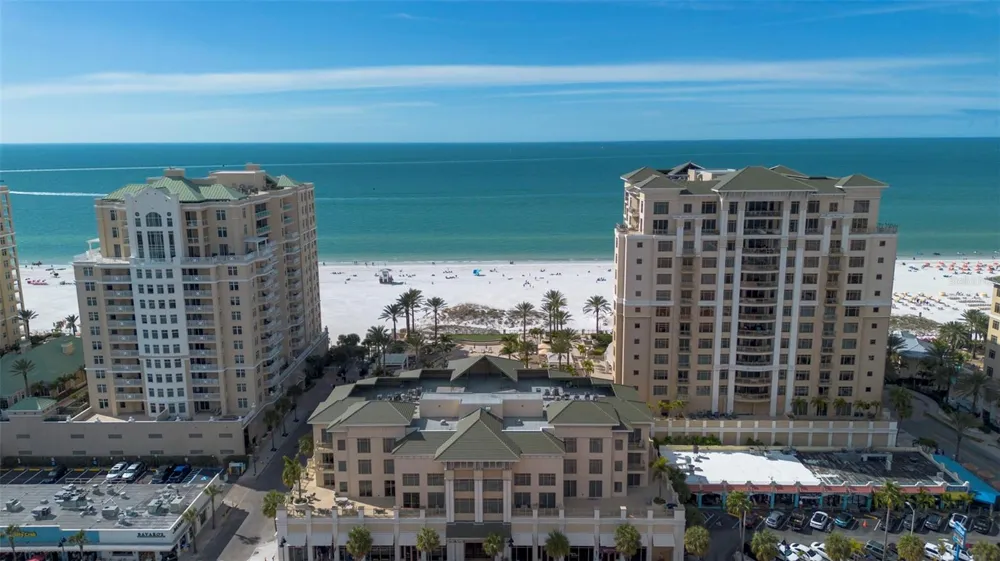 470 MANDALAY AVENUE #303 Clearwater, FL 33767