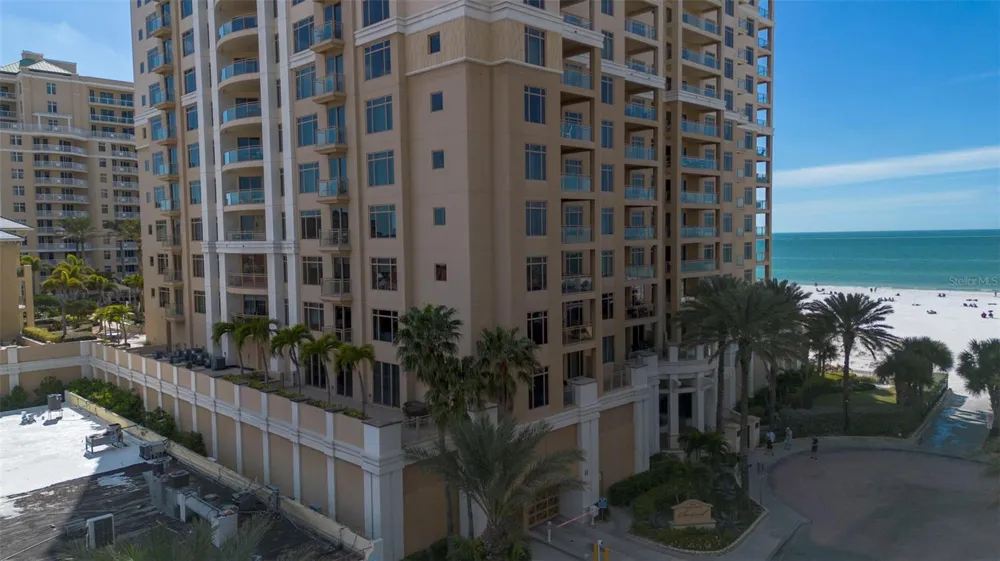 470 MANDALAY AVENUE #303 Clearwater, FL 33767