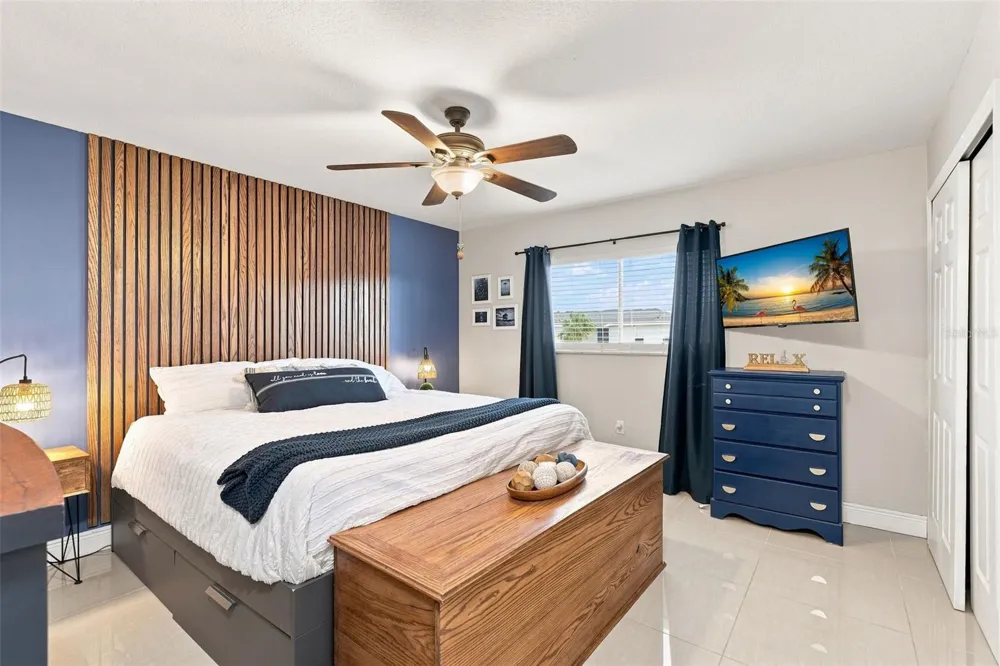1000 LAKE OF THE WOODS BOULEVARD #B202 Fern Park, FL 32730