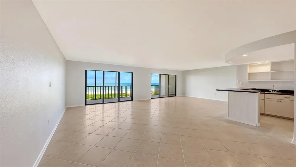 420 BEACH ROAD #706 Sarasota, FL 34242