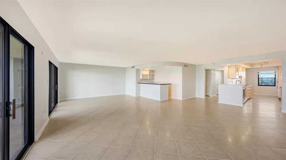 420 BEACH ROAD #706 Sarasota, FL 34242
