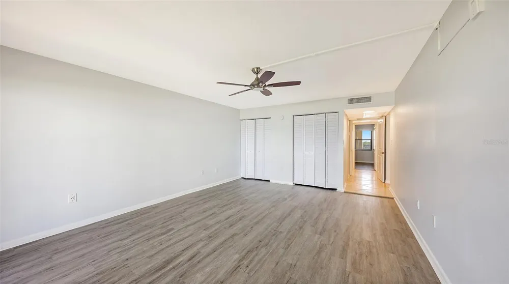 420 BEACH ROAD #706 Sarasota, FL 34242