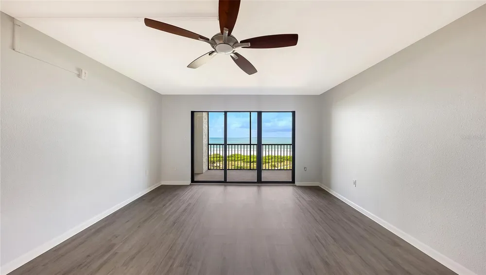 420 BEACH ROAD #706 Sarasota, FL 34242