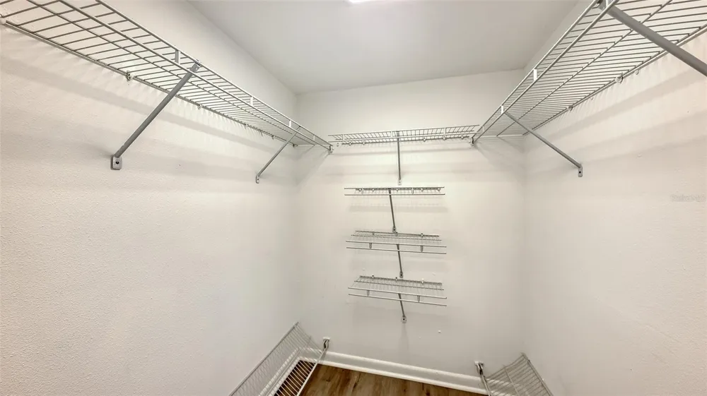 420 BEACH ROAD #706 Sarasota, FL 34242