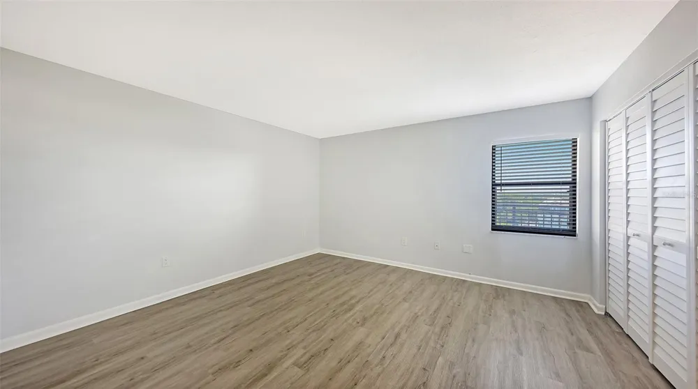 420 BEACH ROAD #706 Sarasota, FL 34242