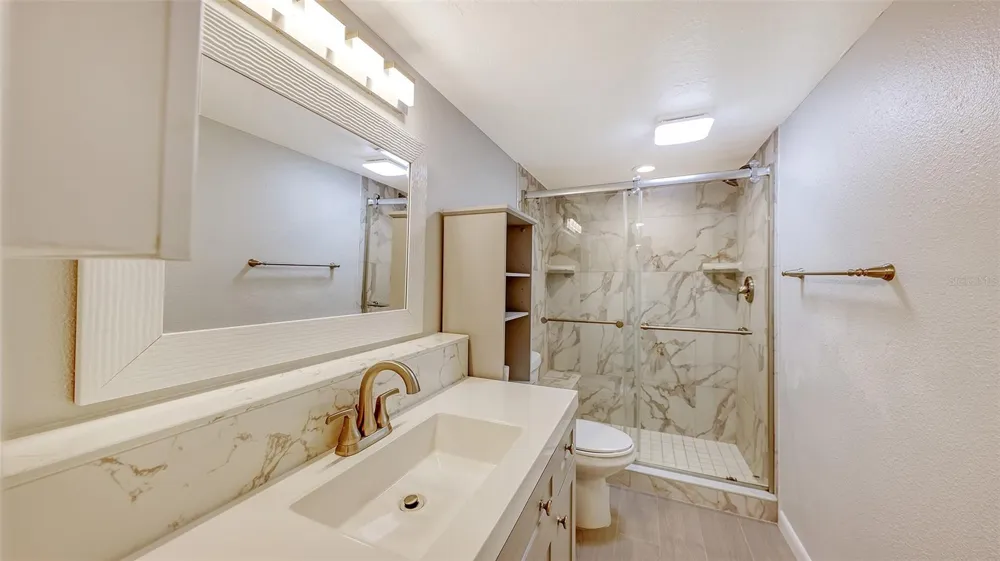 420 BEACH ROAD #706 Sarasota, FL 34242