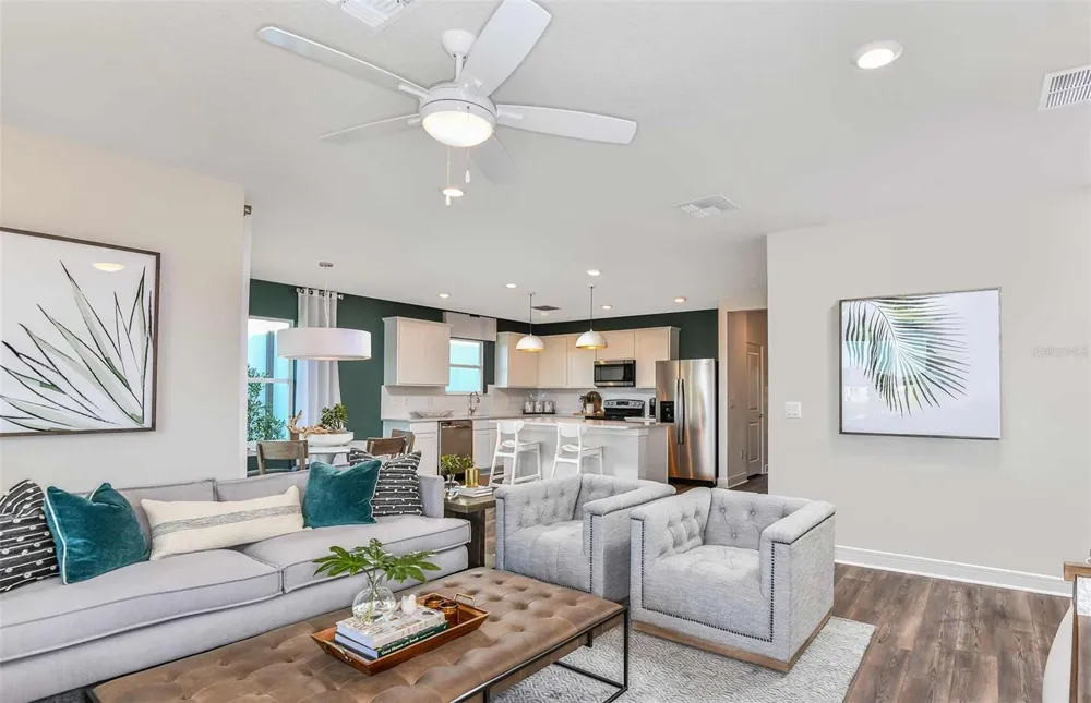 10511 SAPPHIRE BREEZE COVE Parrish, FL 34219