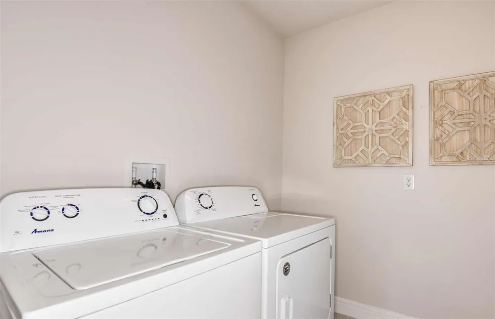 10511 SAPPHIRE BREEZE COVE Parrish, FL 34219
