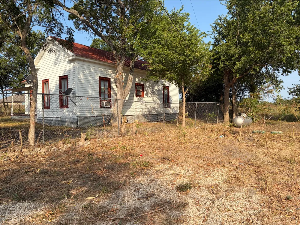 910 Bunton Lane #E Kyle, TX 78640