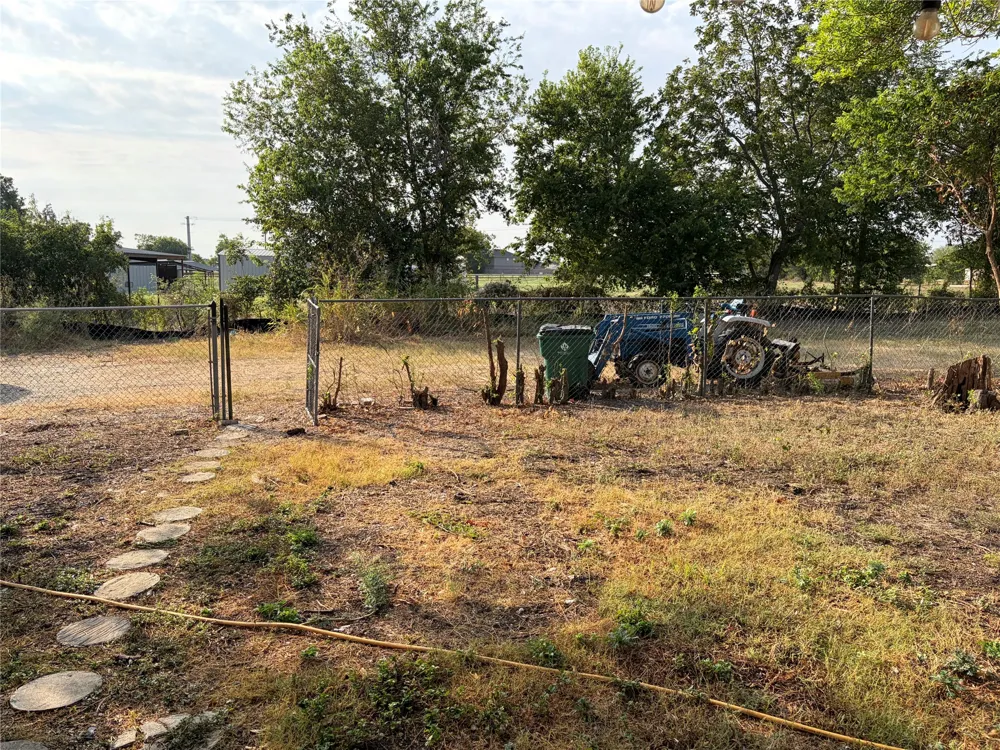 910 Bunton Lane #E Kyle, TX 78640