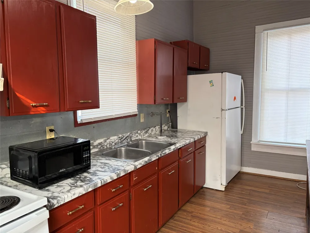 910 Bunton Lane #E Kyle, TX 78640