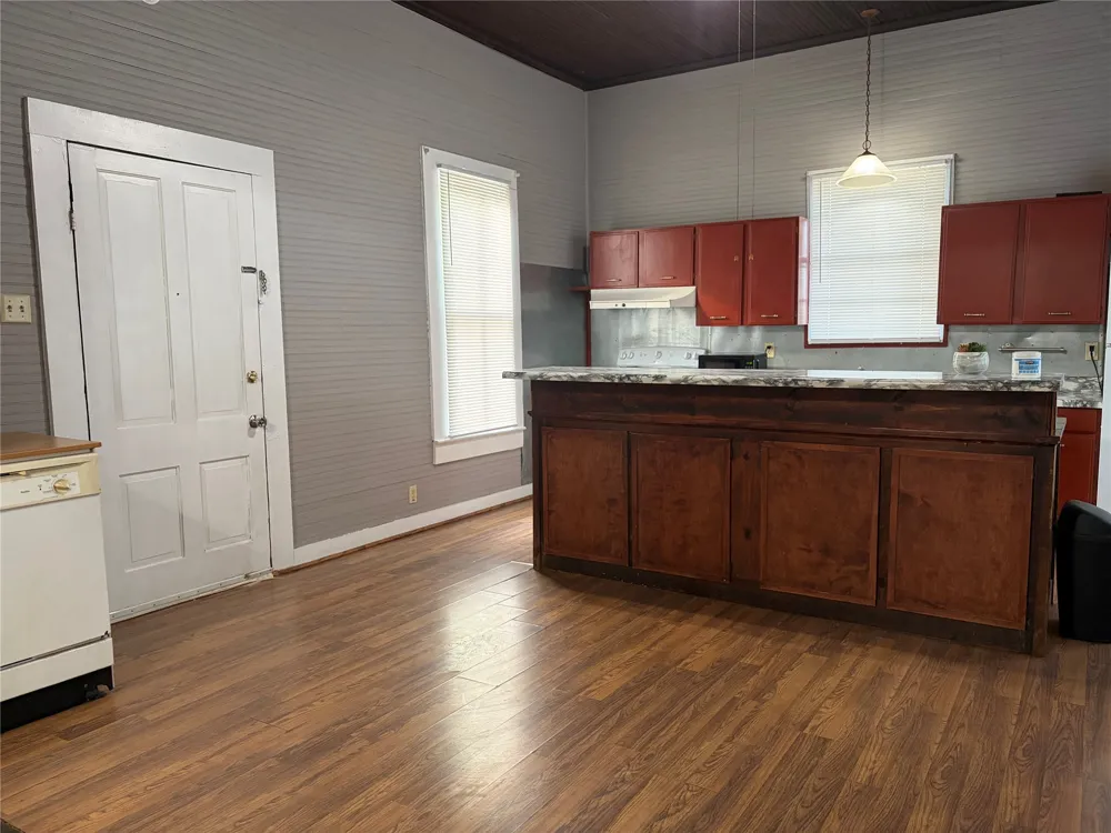 910 Bunton Lane #E Kyle, TX 78640