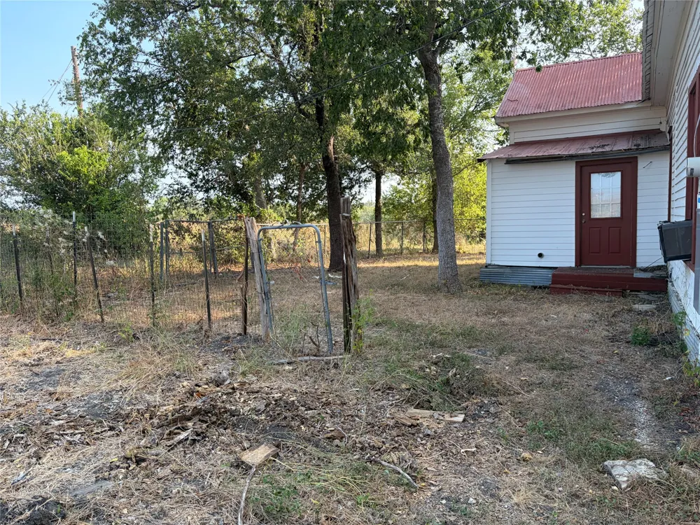 910 Bunton Lane #E Kyle, TX 78640
