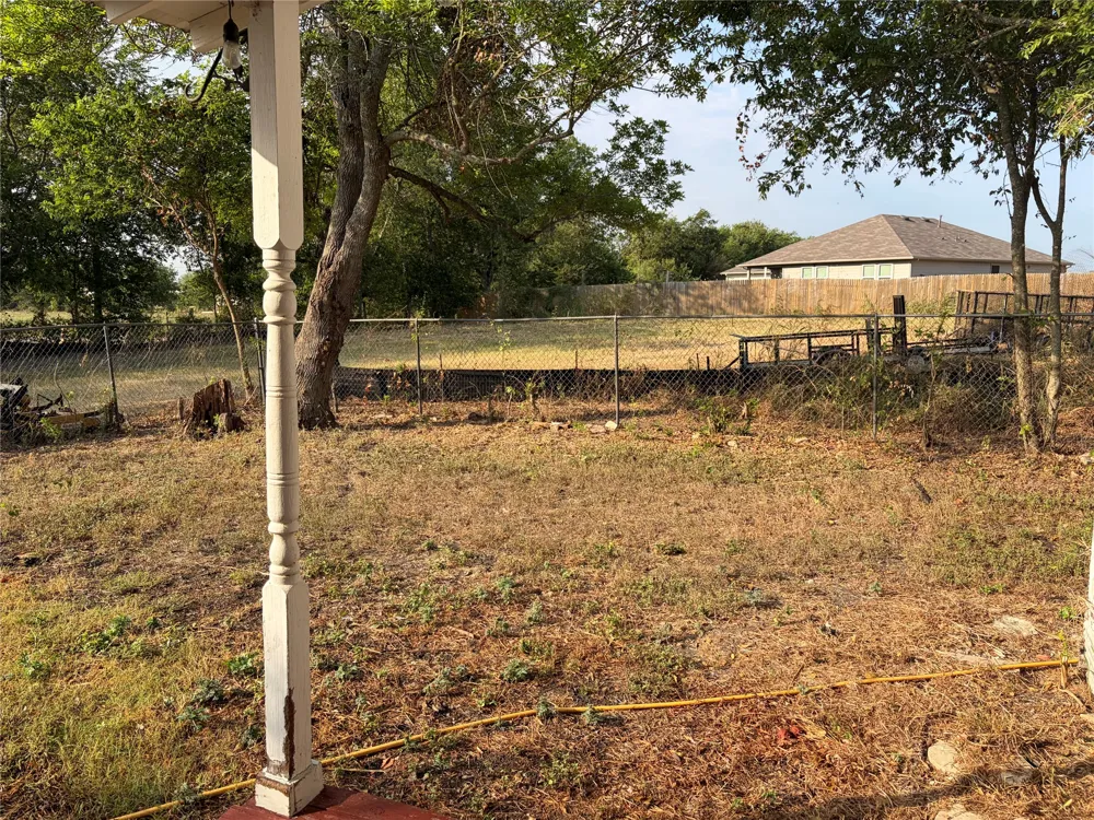 910 Bunton Lane #E Kyle, TX 78640