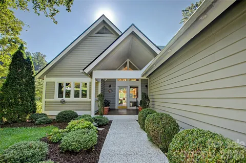 104 Overlook Drive